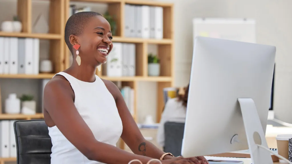 How Much Can You Earn Working in Public Administration?