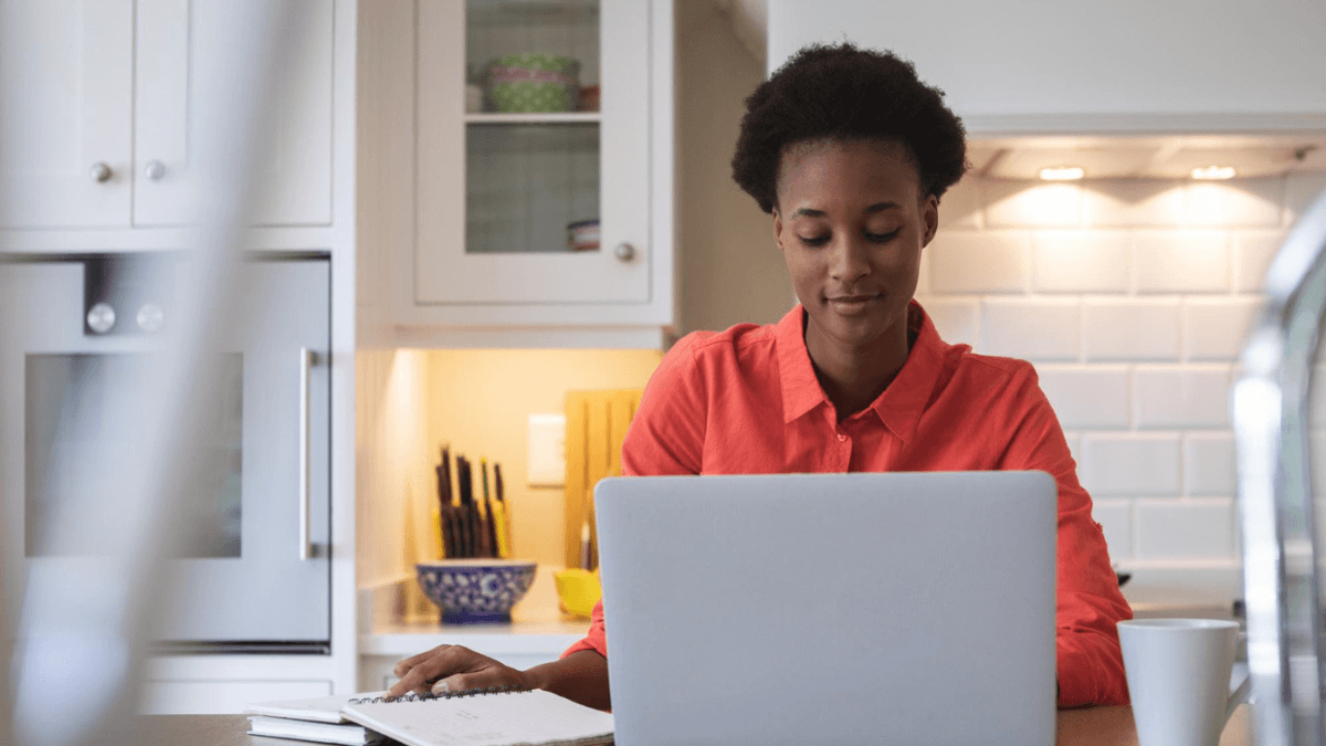 How to Write a Professional Email (with Examples)