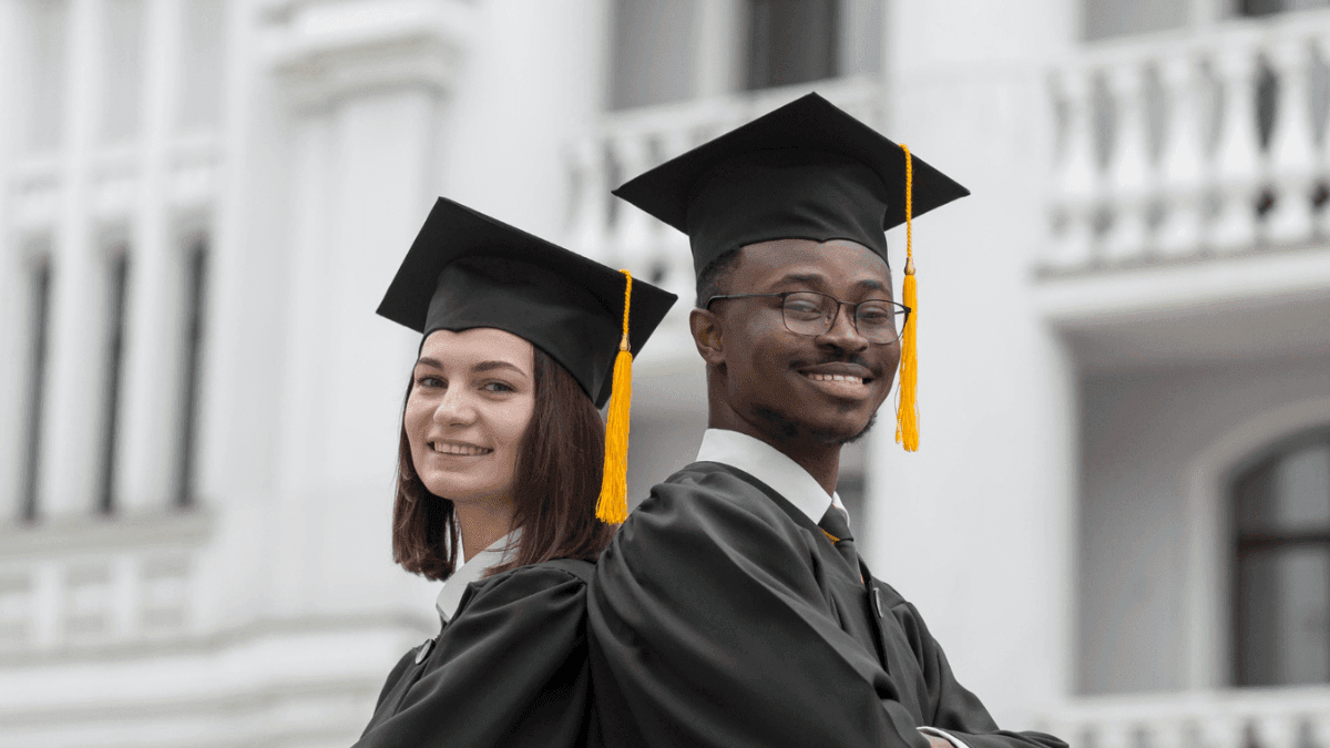 Oppenheimer Memorial Trust Scholarships 2025 / 2026