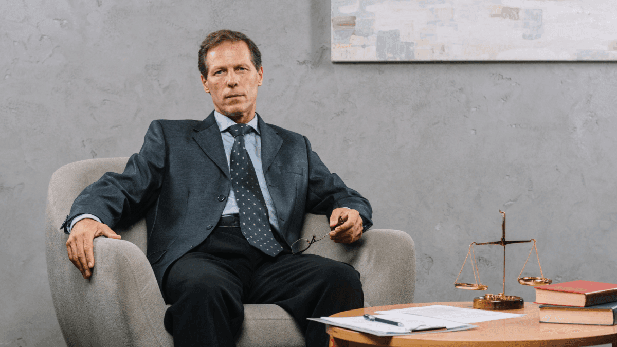 Essential Skills for Lawyers: Soft Skills, Legal Knowledge, and Professional Traits