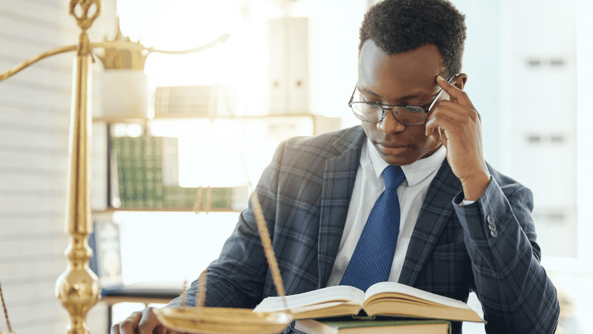 How to Become a Lawyer in South Africa: Requirements and Qualifications